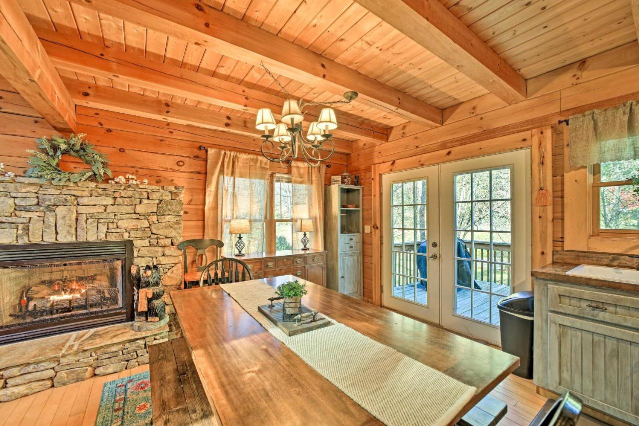 Creekside Bryson City Cabin With Private Hot Tub Exterior photo