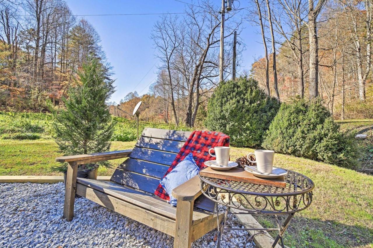 Creekside Bryson City Cabin With Private Hot Tub Exterior photo