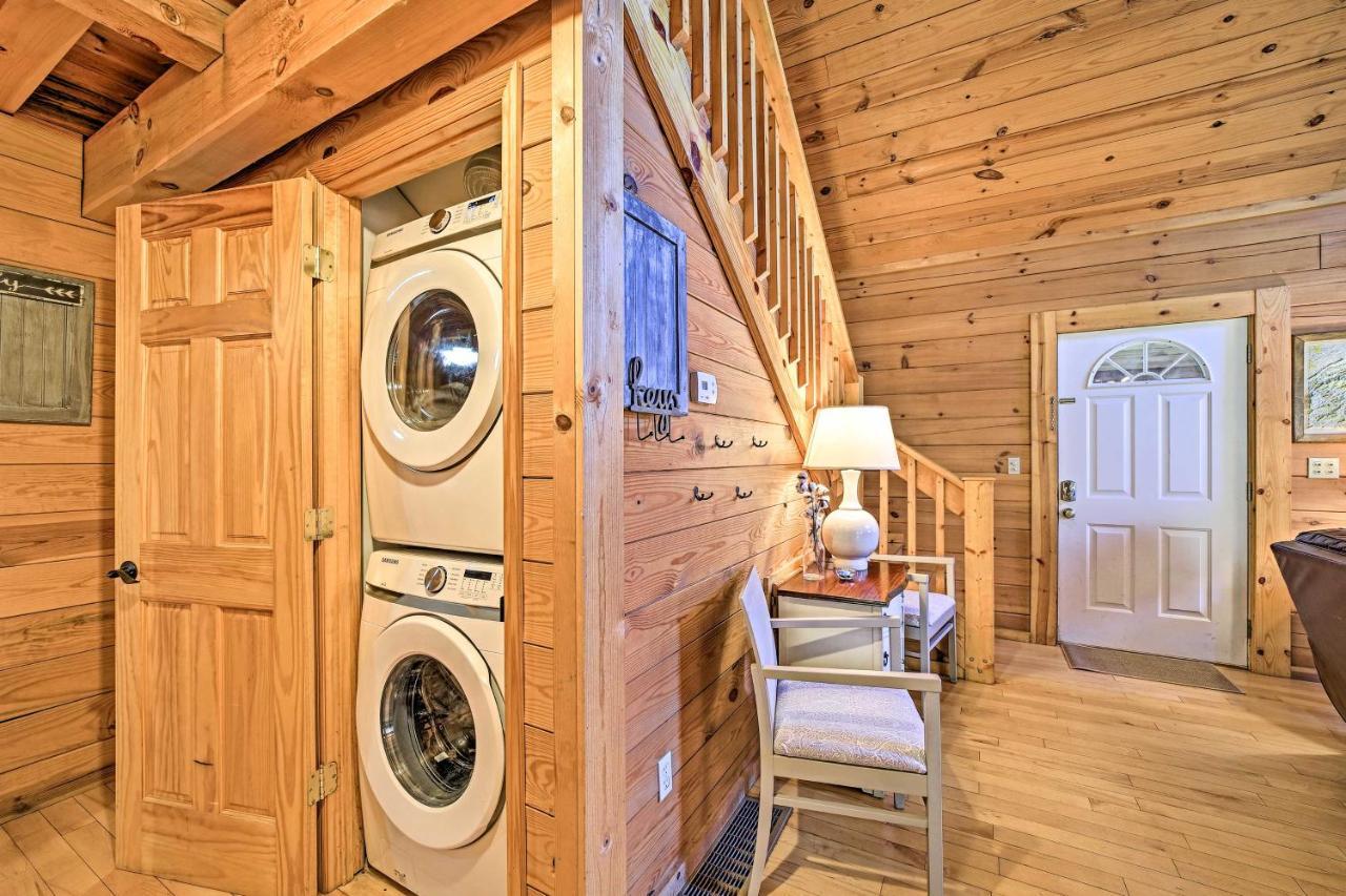 Creekside Bryson City Cabin With Private Hot Tub Exterior photo